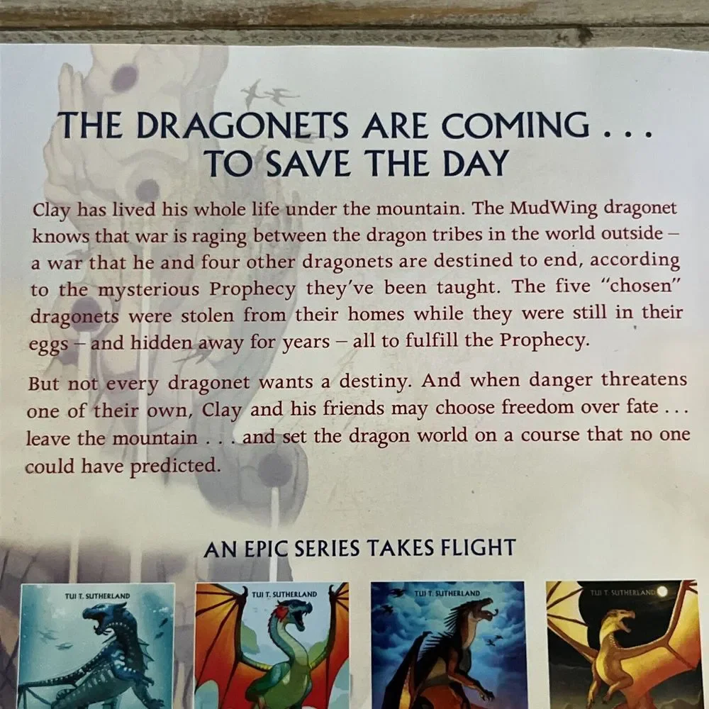 Wings of‎ Fire, One The Dragnet Prophecy Tui T Sutherland Paperback Book